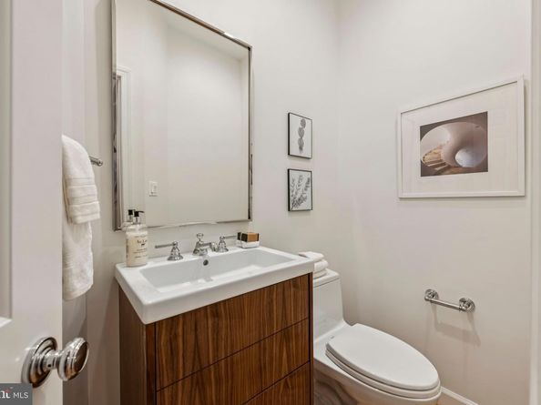 4730 Foxhall Crescent NW, Washington DC 20007
