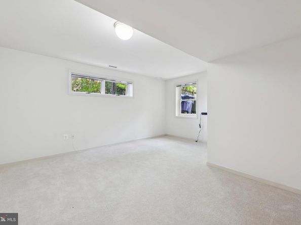 4730 Foxhall Crescent NW, Washington DC 20007