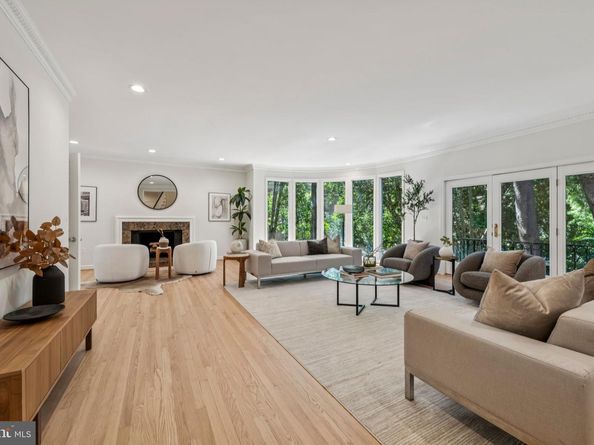 4730 Foxhall Crescent NW, Washington DC 20007