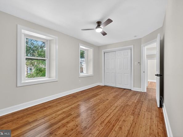 452 Green Lane, Philadelphia PA 19128