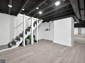 452 Green Lane, Philadelphia PA 19128