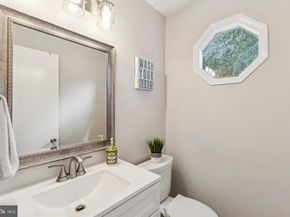 3077 Southern Elm Court, Fairfax VA 22031