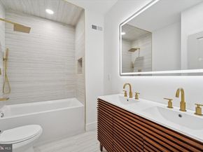 5708 Malvern Avenue, Philadelphia PA 19131