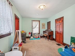 282 N Maple Avenue, Lansdowne PA 19050