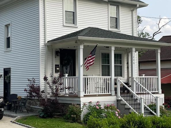 206 Wood Street, Hatboro PA 19040