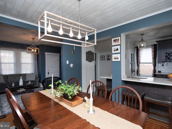 206 Wood Street, Hatboro PA 19040