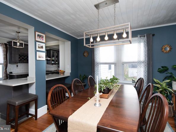 206 Wood Street, Hatboro PA 19040