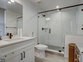 3200 Parkview Walk, Philadelphia PA 19125