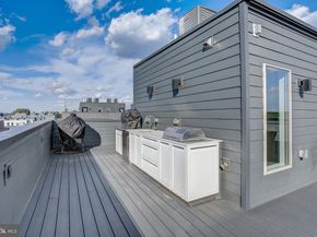 3200 Parkview Walk, Philadelphia PA 19125