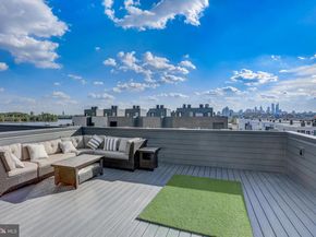 3200 Parkview Walk, Philadelphia PA 19125
