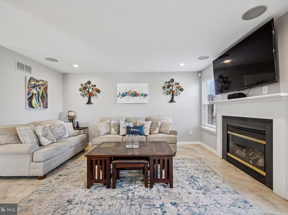 459 Glenn Rose Circle, King Of Prussia PA 19406