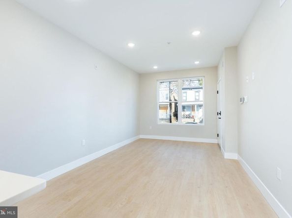 644 N Brooklyn Street, Philadelphia PA 19104