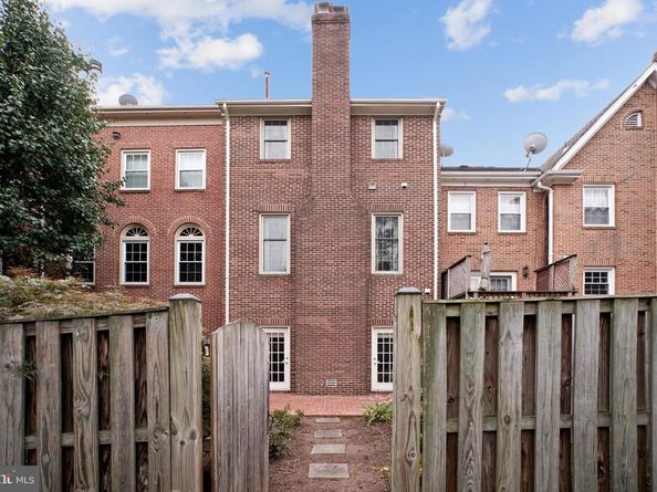 5936 Munson Court, Falls Church VA 22041
