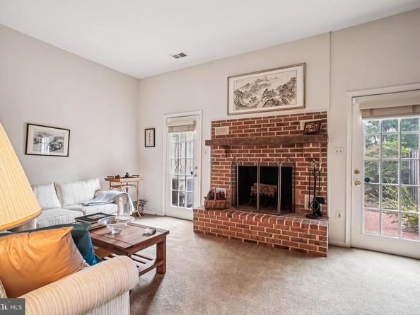 5936 Munson Court, Falls Church VA 22041