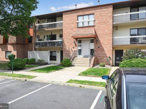 68104 Delaire Landing Road 104, Philadelphia PA 19114