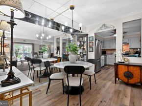 68104 Delaire Landing Road 104, Philadelphia PA 19114