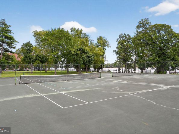 68104 Delaire Landing Road 104, Philadelphia PA 19114
