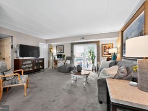 68104 Delaire Landing Road 104, Philadelphia PA 19114