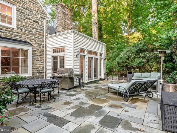 921 Winding Lane, Media PA 19063