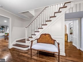 921 Winding Lane, Media PA 19063