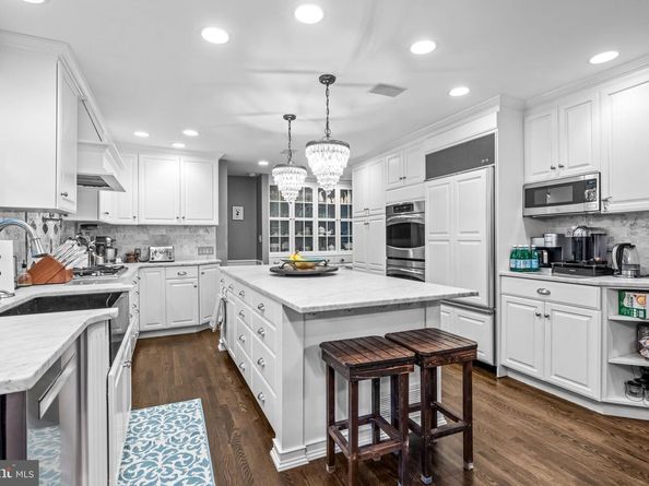 921 Winding Lane, Media PA 19063