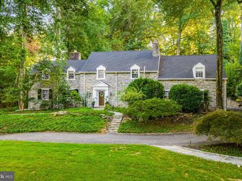 921 Winding Lane