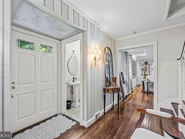 921 Winding Lane, Media PA 19063
