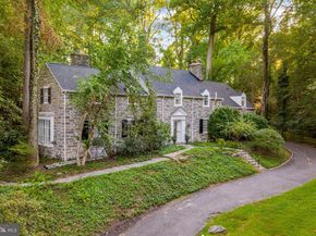 921 Winding Lane, Media PA 19063