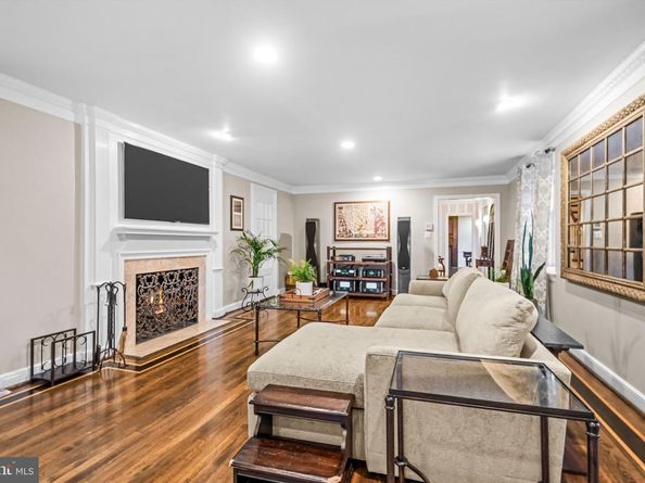 921 Winding Lane, Media PA 19063