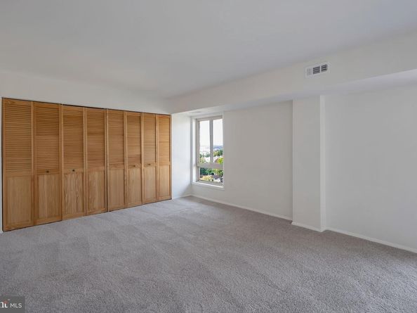 5250 Valley Forge Drive 802, Alexandria VA 22304