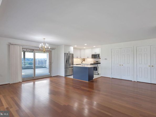 5250 Valley Forge Drive 802, Alexandria VA 22304