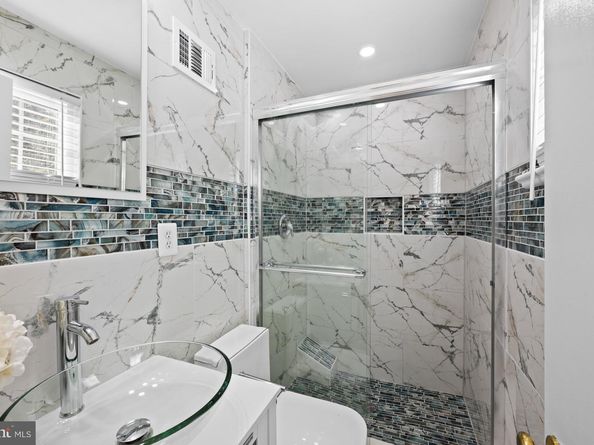 6412 Wilson Lane, Bethesda MD 20817