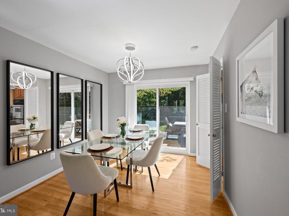 6412 Wilson Lane, Bethesda MD 20817