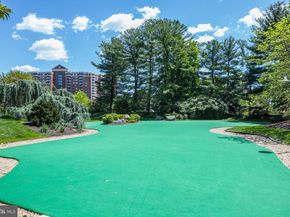 307 Yoakum Parkway 519, Alexandria VA 22304