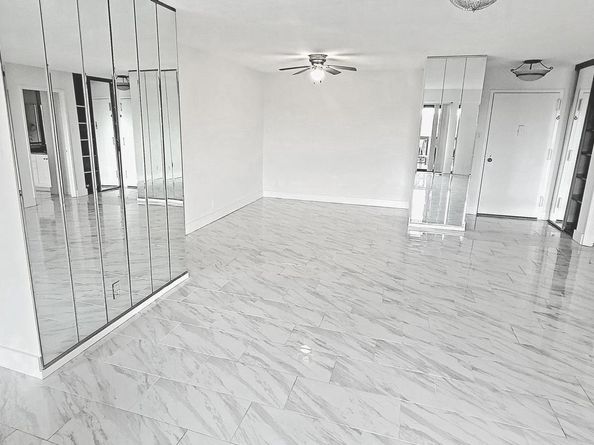 307 Yoakum Parkway 519, Alexandria VA 22304