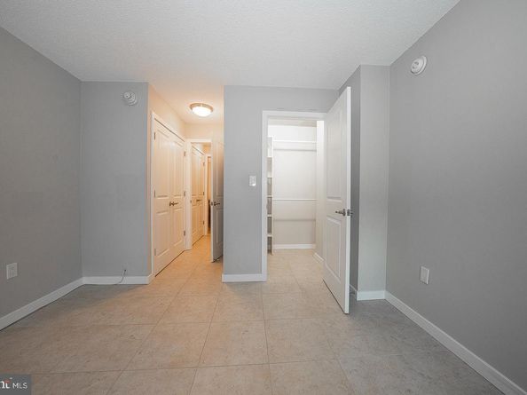 1919 Chestnut Street 2422, Philadelphia PA 19103