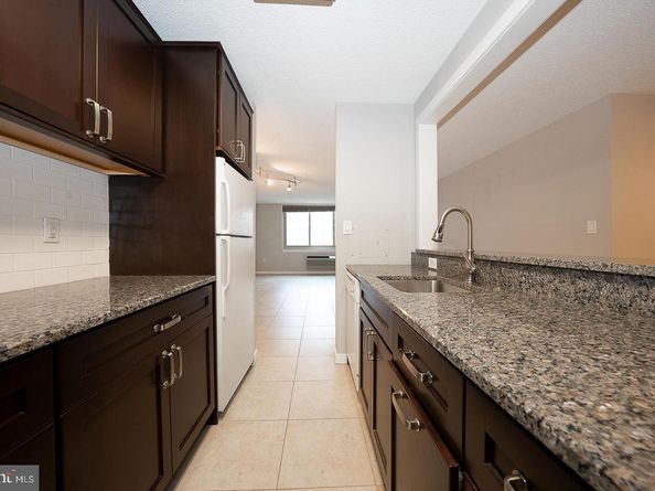 1919 Chestnut Street 2422, Philadelphia PA 19103