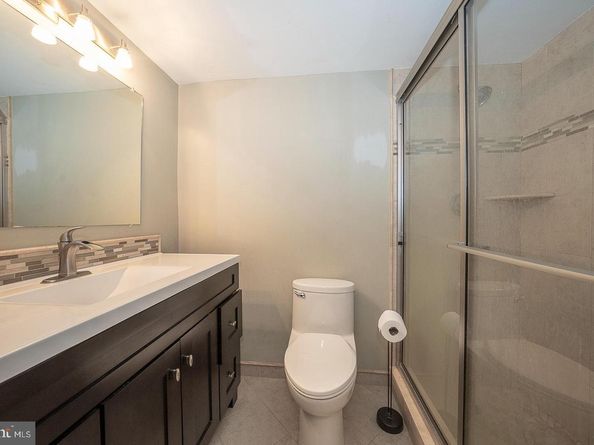 1919 Chestnut Street 2422, Philadelphia PA 19103