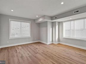 2053 E Cumberland Street, Philadelphia PA 19125