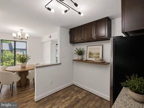 9730 Kingsbridge Drive 303, Fairfax VA 22031