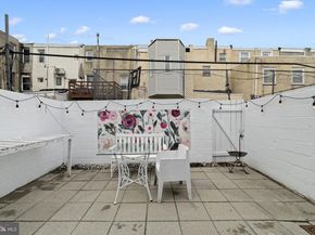 1913 Carpenter Street, Philadelphia PA 19146