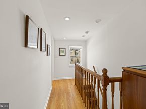 1913 Carpenter Street, Philadelphia PA 19146