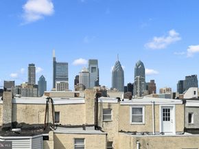 1913 Carpenter Street, Philadelphia PA 19146