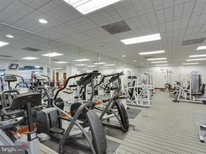 205 Yoakum Parkway 1502, Alexandria VA 22304
