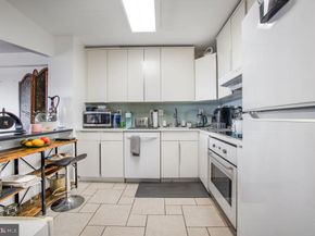205 Yoakum Parkway 1502, Alexandria VA 22304
