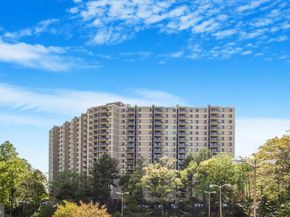 205 Yoakum Parkway 1502, Alexandria VA 22304