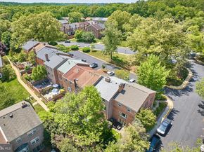3153 Fairbury Lane, Fairfax VA 22031