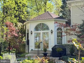 3611 Woodhill Place, Fairfax VA 22031