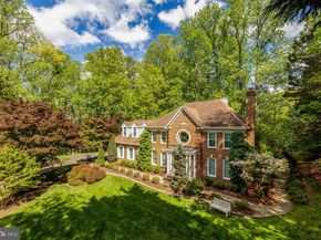 3611 Woodhill Place, Fairfax VA 22031