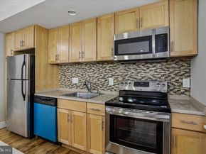 212 Oakwood Street SE 113, Washington DC 20032